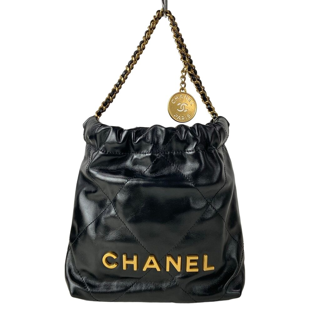 Chanel 22 mini handbag AS3980